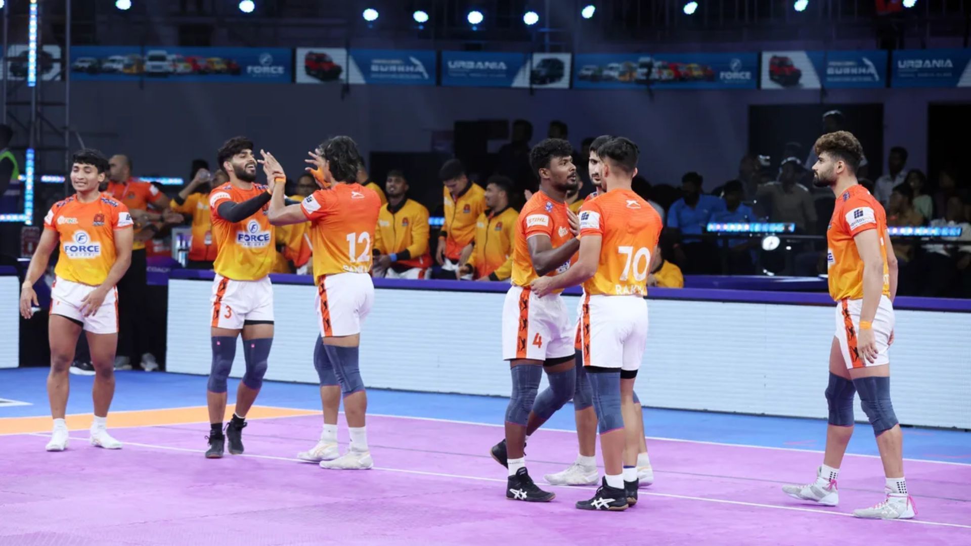 Puneri Paltan celebrate their win over U Mumba (Image Credits: PKL)