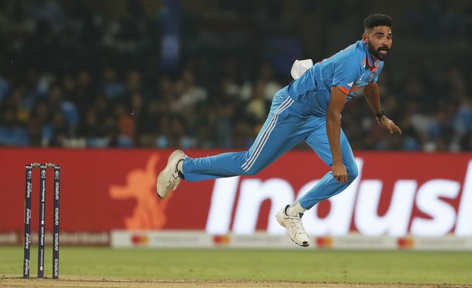Predicting the top 3 highest wicket-getters in AUS vs IND 2025 ODIs ft. Mohammed Siraj