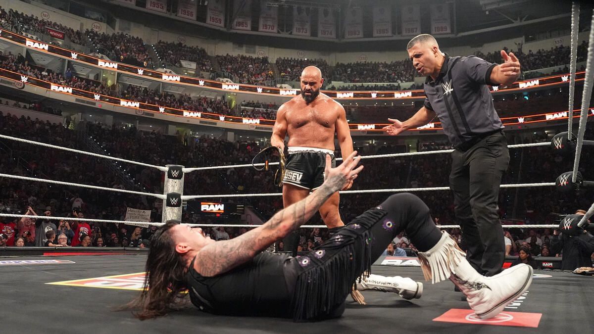 Dirty Dominik continues to break out classic Eddie Guerrero tricks in his matches (Credit: WWE.com)