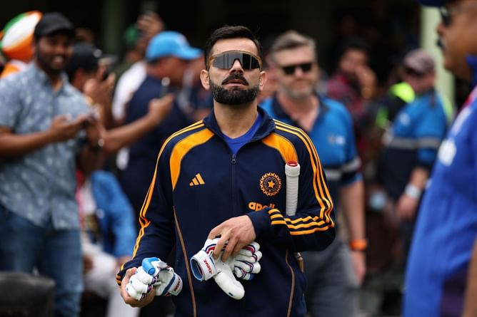 Virat Kohli catches up with IPL winning captain ahead of start of AUS vs IND 2025 3rd ODI [Watch]