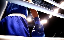 Mary Spencer vs. Mikaela Mayer: Live round-by-round updates