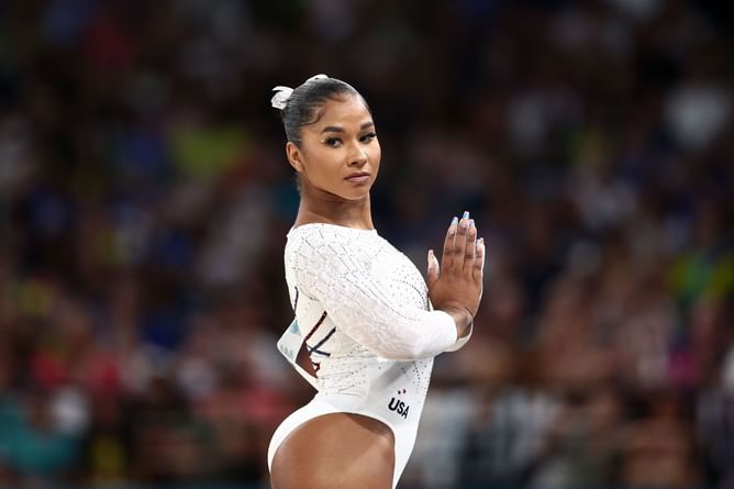 "Let's go"- Jordan Chiles' UCLA gymnastics teammates cheer with excitement as they attend Olympian's TikTok night dance with DWTS partner Ezra Sosa