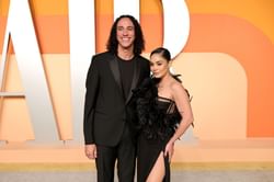Former MLBer Cole Tucker’s wife, Vanessa Hudgens, turns heads in baby bump-flattering one-piece on casual pizza outing