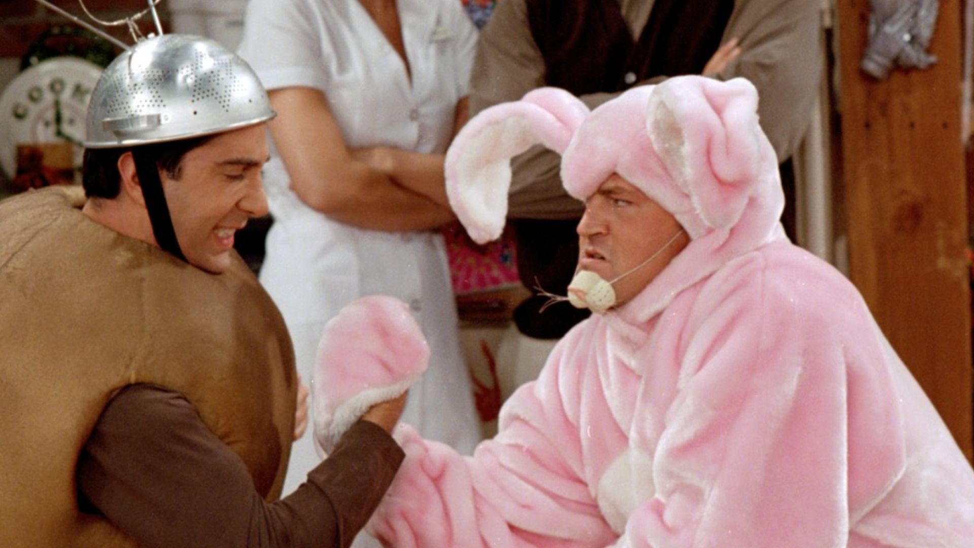 This Friends episode has plenty of funny moments (Image via Instagram/@friends)