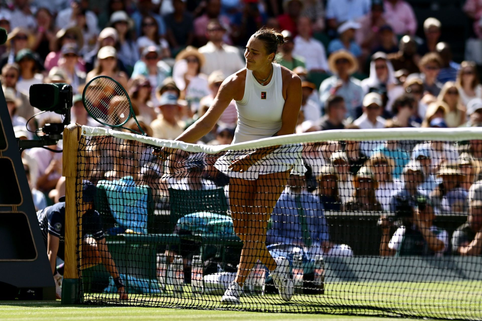 Aryna Sabalenka also smashed her racket on the Wimbledon net this year | Image Source: Getty