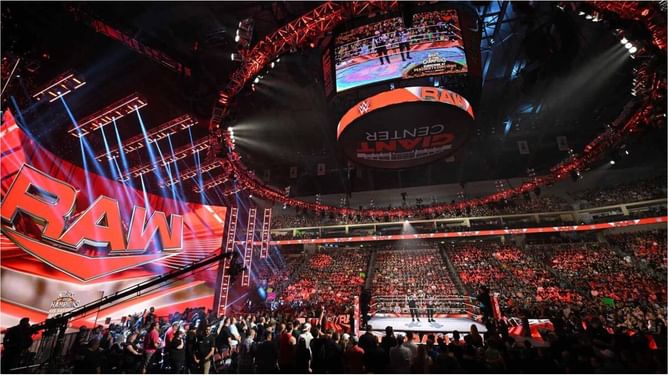 Another current champion seemingly injured after a botched move on WWE RAW