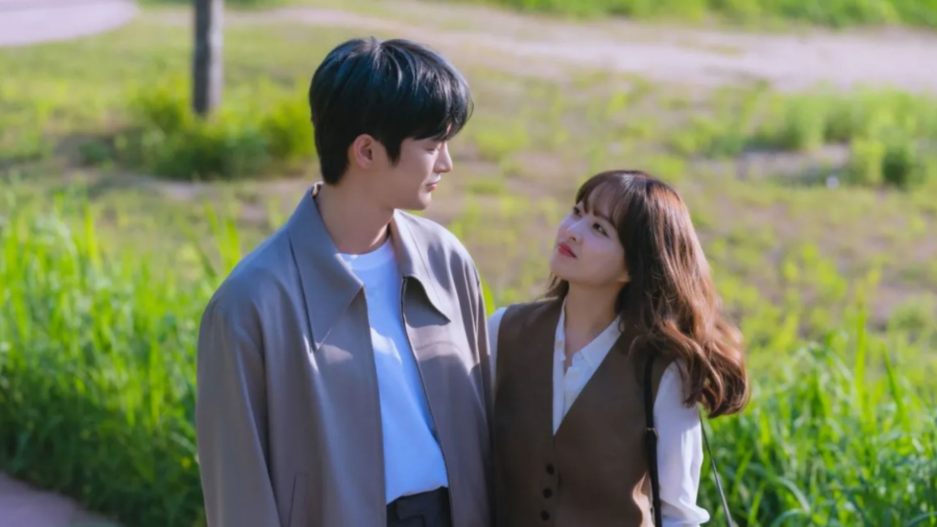 The talented leads carry the narrative with ease (Image via tvN)