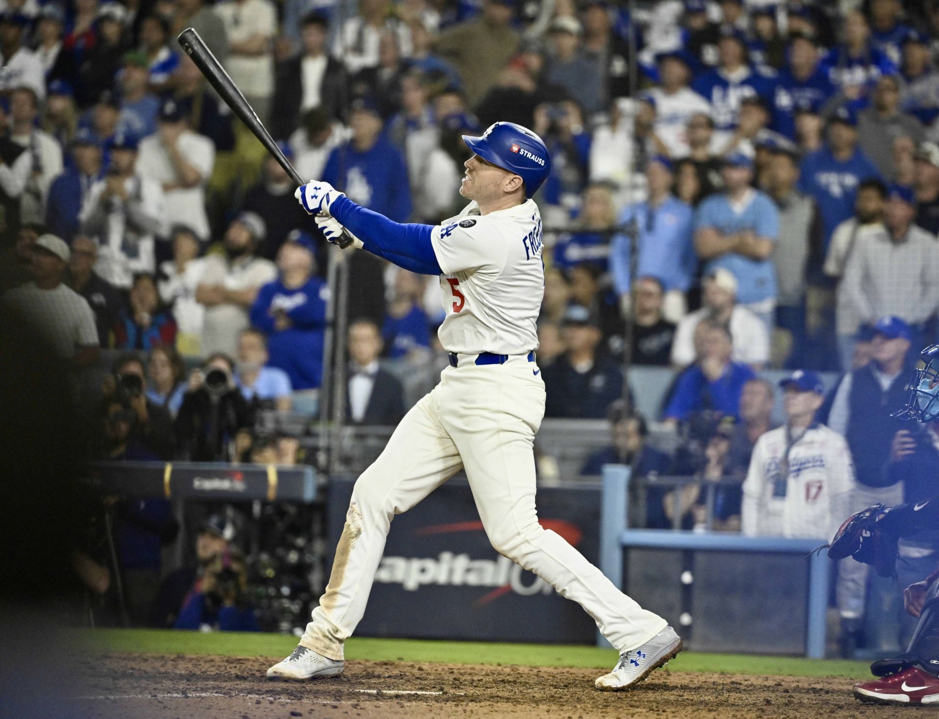 Freddie Freeman hits a walk-off home run in the 18th inning against the Toronto Blue Jays to win game 3 of the World Series - Source: Getty