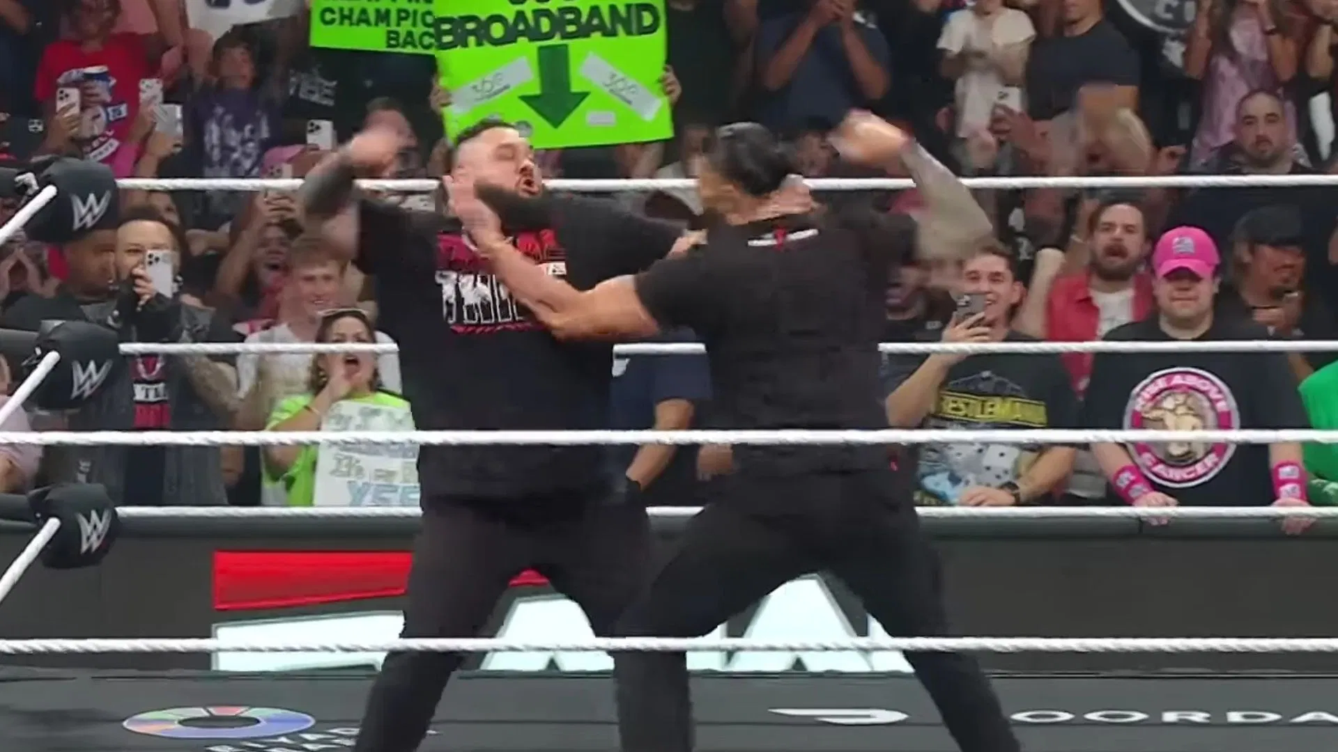 Roman Reigns and Bronson Reed clashing on RAW (Images via WWE
