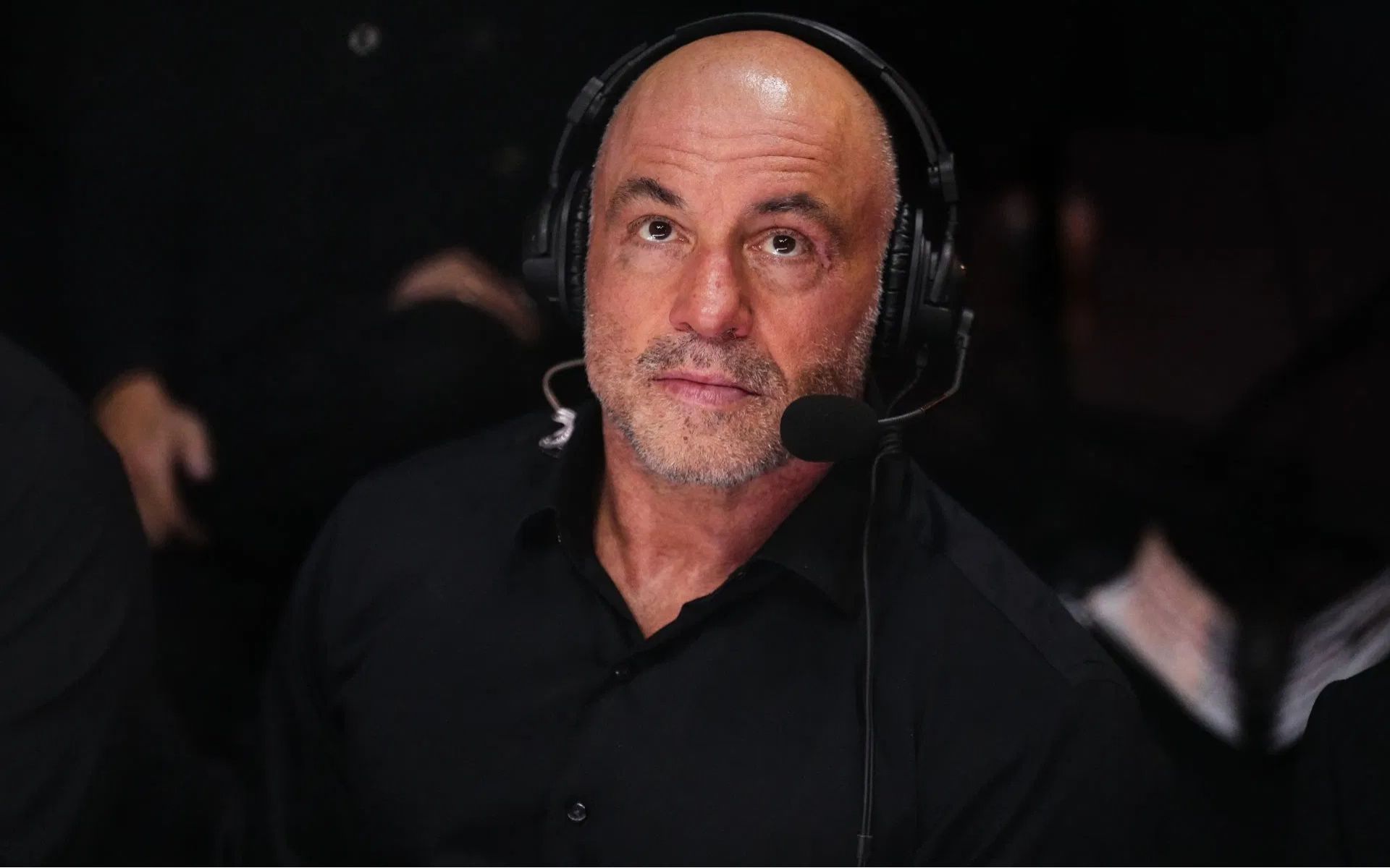 Joe Rogan talks about controversial decisions in the UFC. [Image courtesy: Getty]