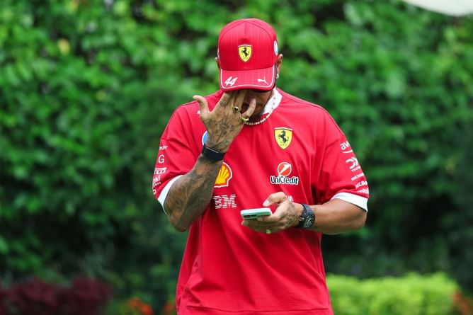 Lewis Hamilton shares a heartbreaking 3-word story on Instagram
