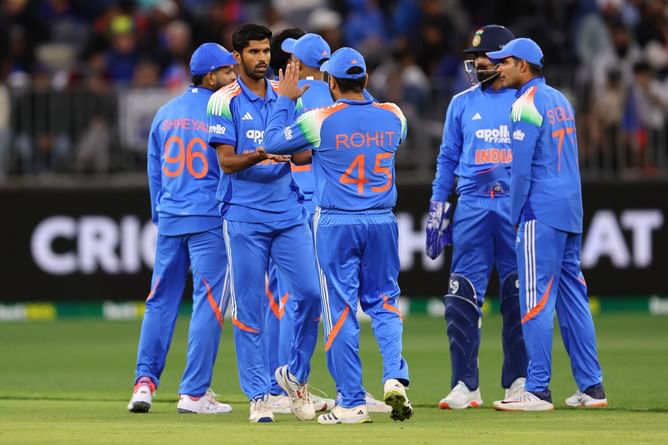 "Put him into the pool and let him swim" - Former India all-rounders' blunt take on team combination after AUS vs IND 2025 1st ODI