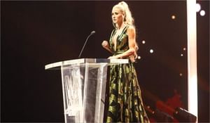 Hall of Famer defends Michelle McCool starting to cry after hearing plans for storyline (Exclusive)