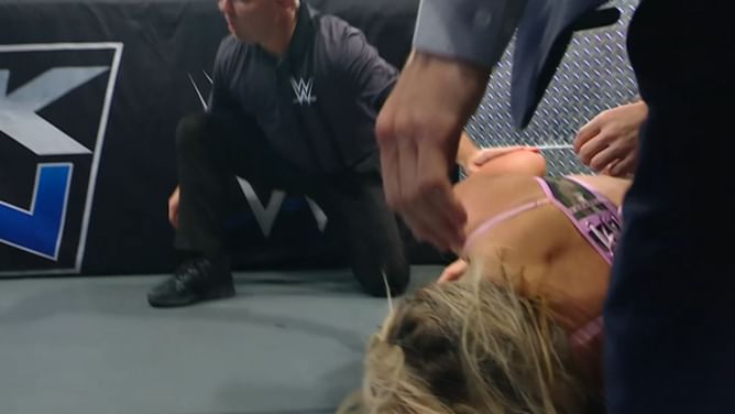 Michael Cole Says WWE Women's Champion Tiffany Stratton Is Injured On SmackDown