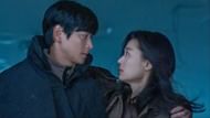 Jun Ji-hyun and Gang Dong-won in Tempest (Image via X/@DisneyPlusKR)