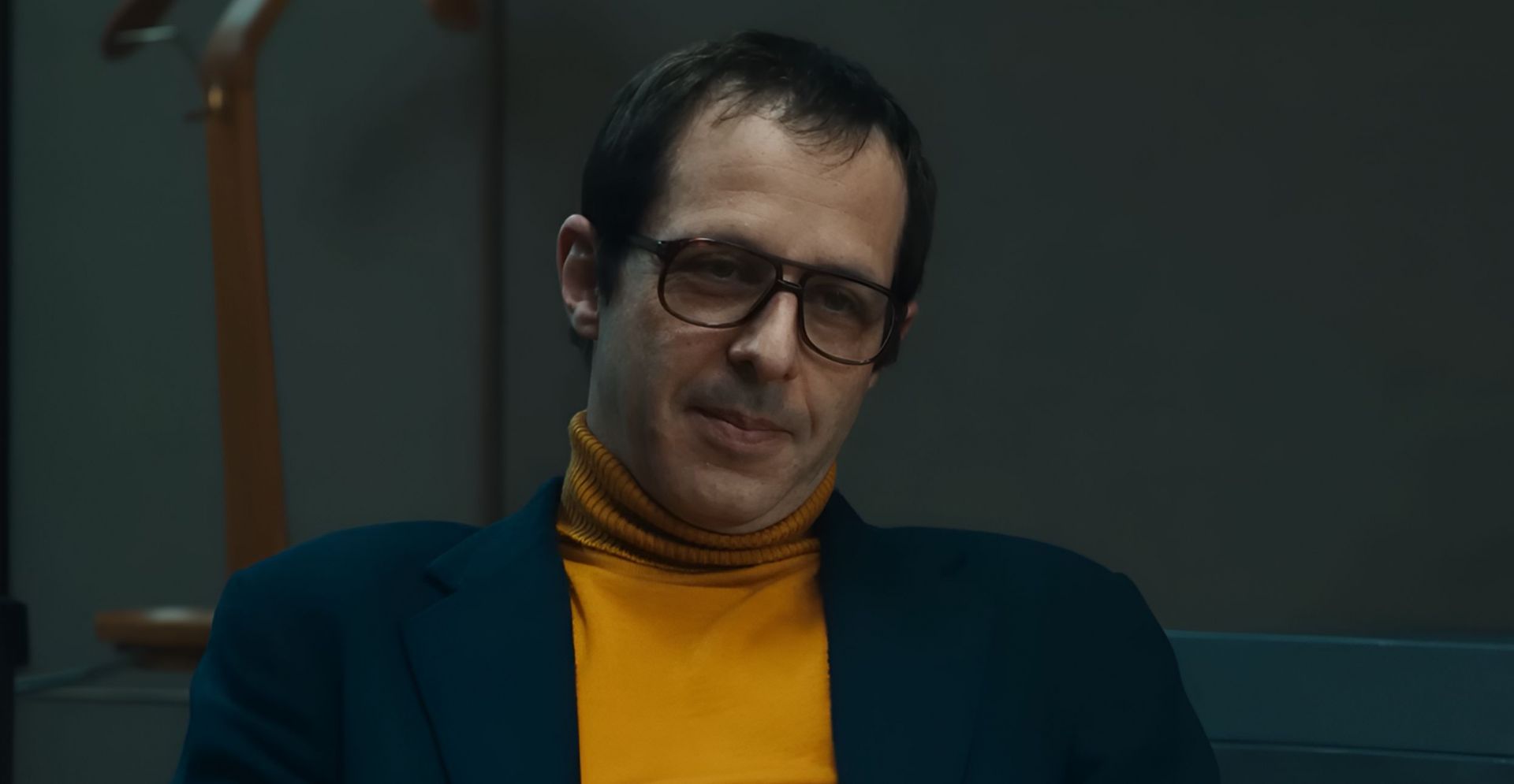 A still of Jeremy Strong&#039;s character in Springsteen: Deliver Me from Nowhere (Image via 20th Century Studios)