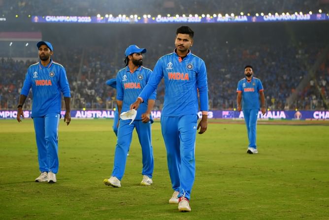 Suryakumar Yadav’s mom prays for Shreyas Iyer’s recovery during Chhath Puja 2025 [Watch]