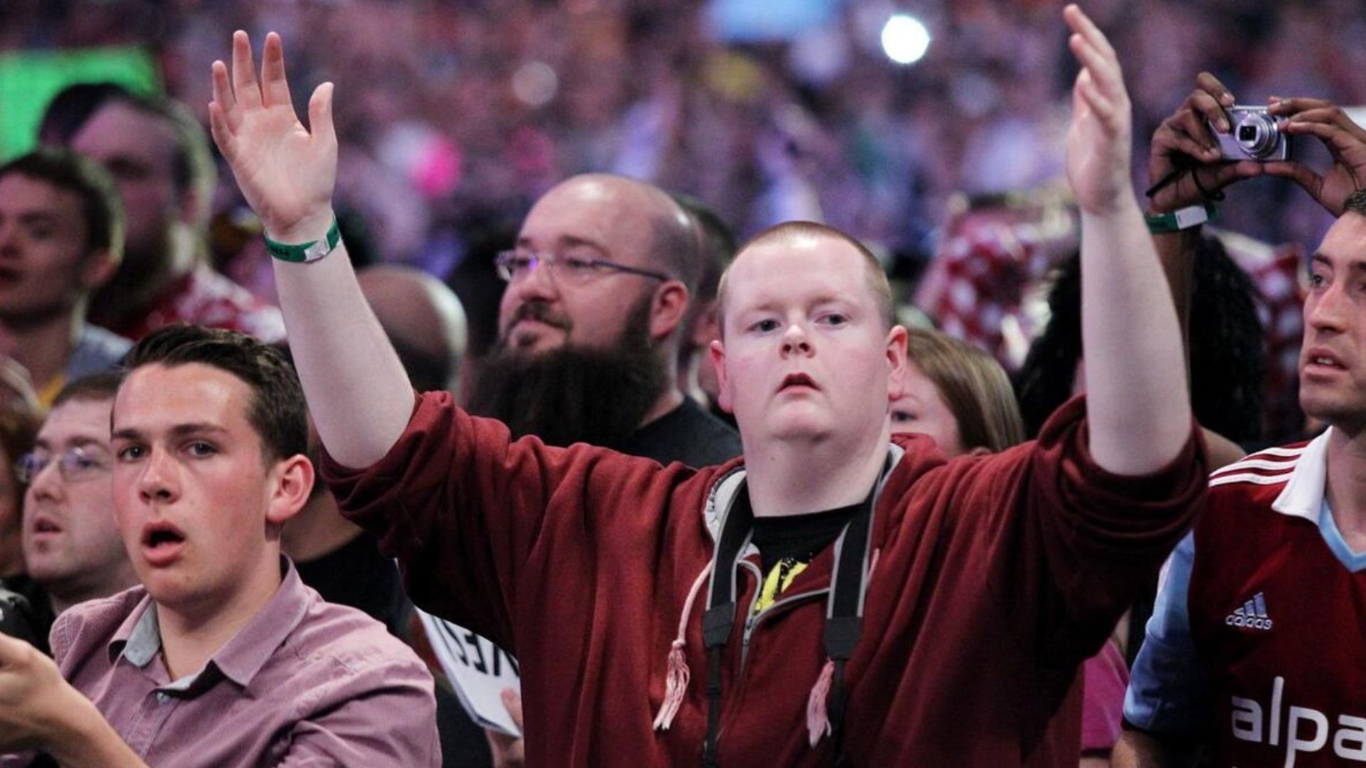 WWE legend alerts the audience! [Image credit: WWE.com]