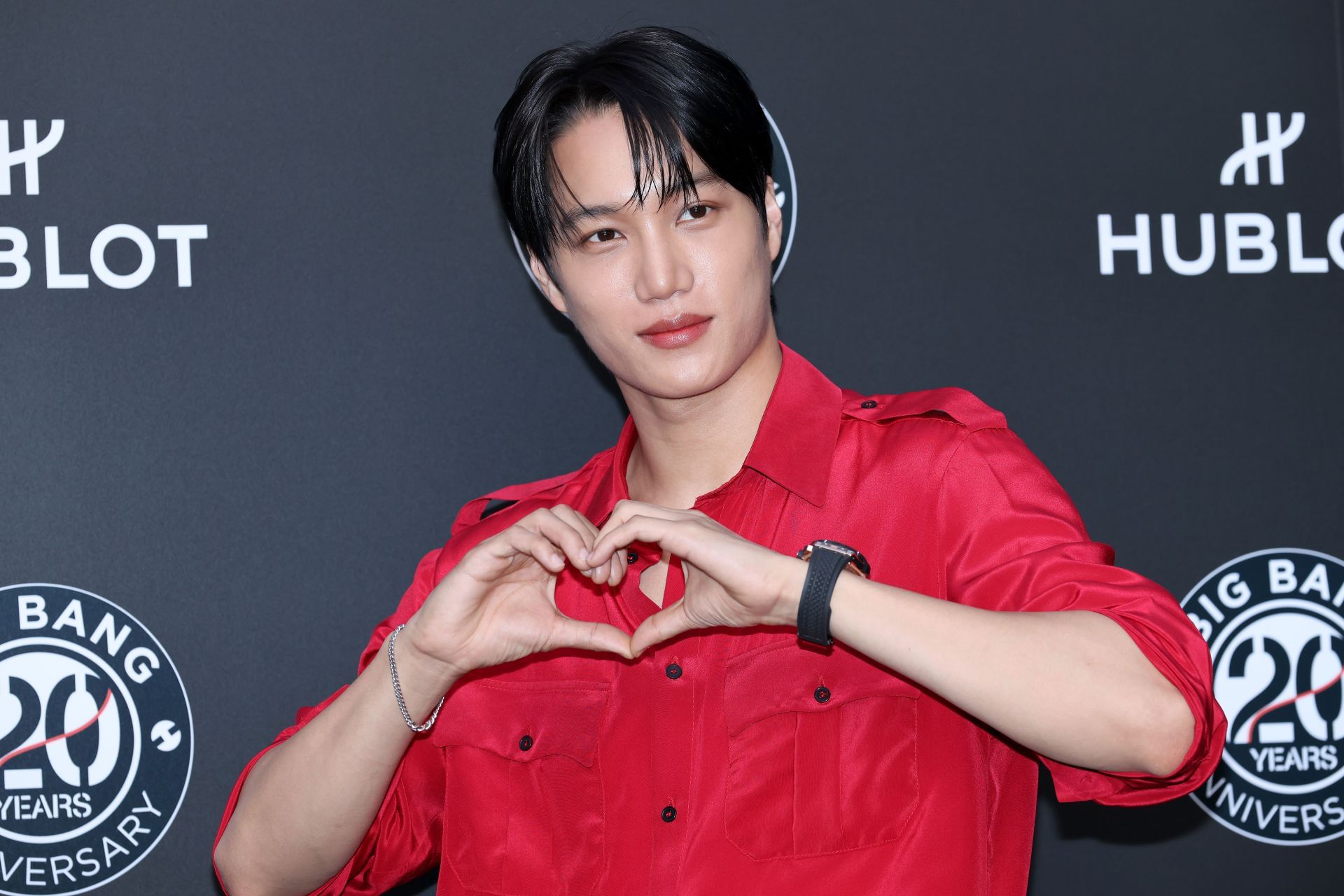 "Do your proper research"- Fans slam BuzzFeed for mixing up TXT's Hueningkai and EXO's Kai in viral thirst tweet segment