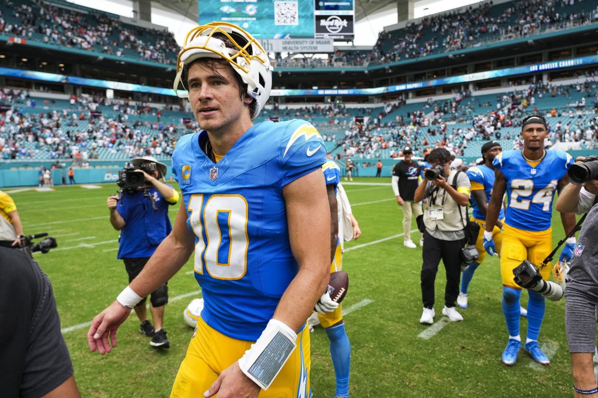 Los Angeles Chargers v Miami Dolphins - NFL 2025 - Source: Getty