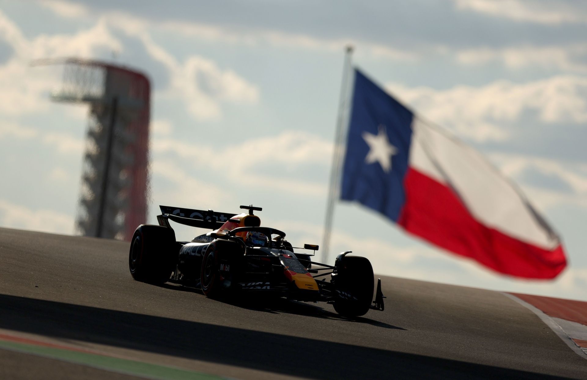 Max Verstappen (1) Oracle Red Bull Racing RB21 during Sprint Qualifying. Source: Getty