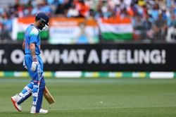 Virat Kohli wafts at a wide one and falls for a duck to a terrific catch in AUS vs IND 2025 1st ODI [Watch]