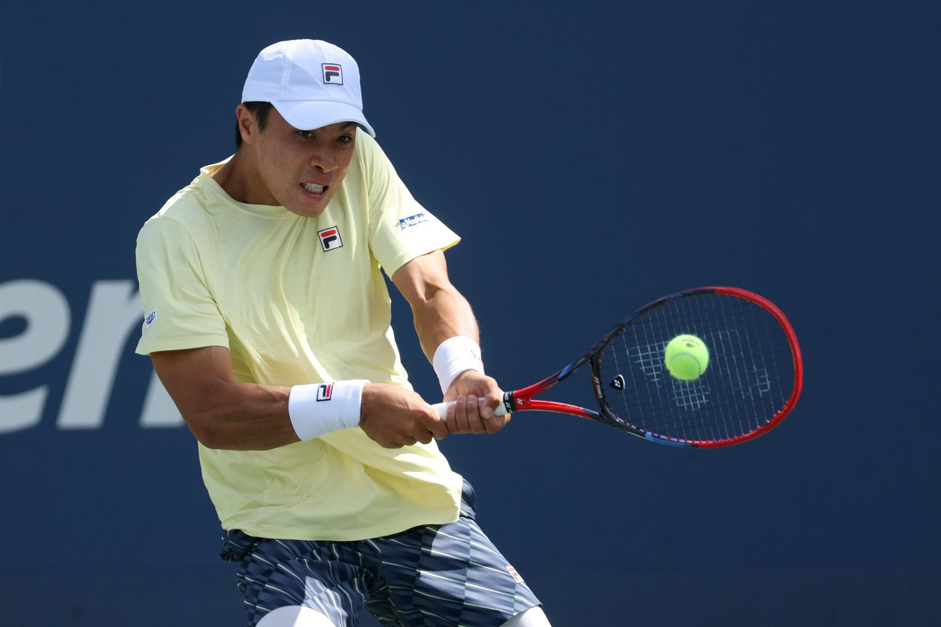 World No. 32 Nakashima hits a backhand | Image Source: Getty