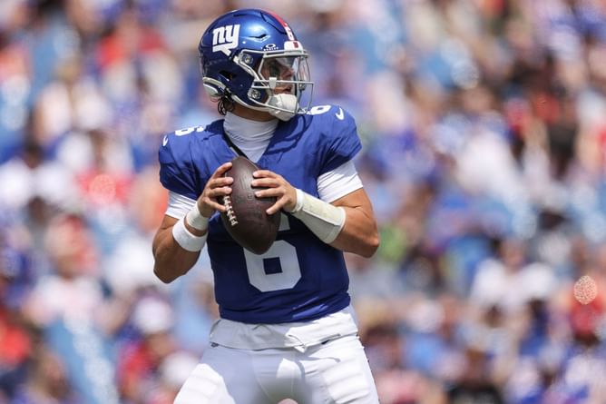 [WATCH] Jaxson Dart turns Superman for kids at pediatric cancer center in New Jersey for Halloween surprise