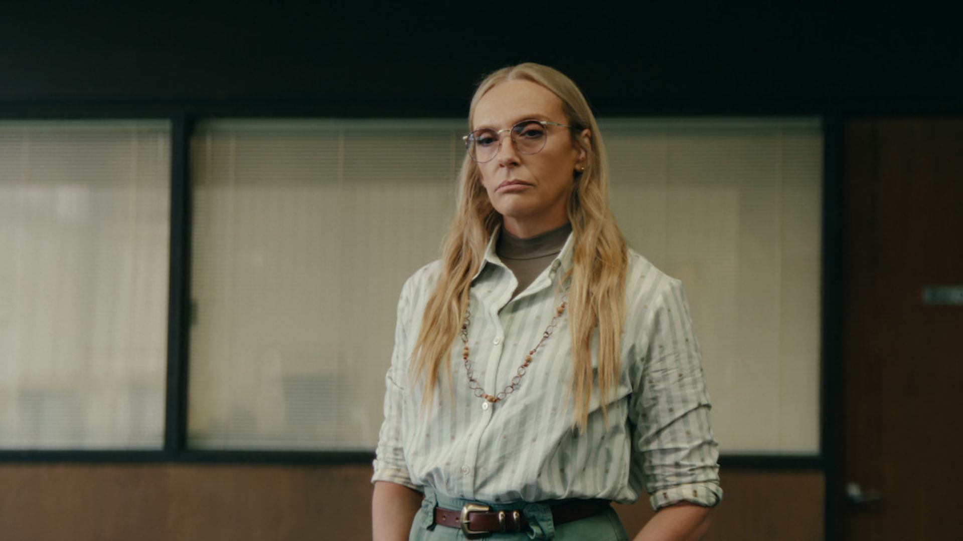 Toni Collette delivers an impactful performance in this eight-episode show (Image via Netflix)