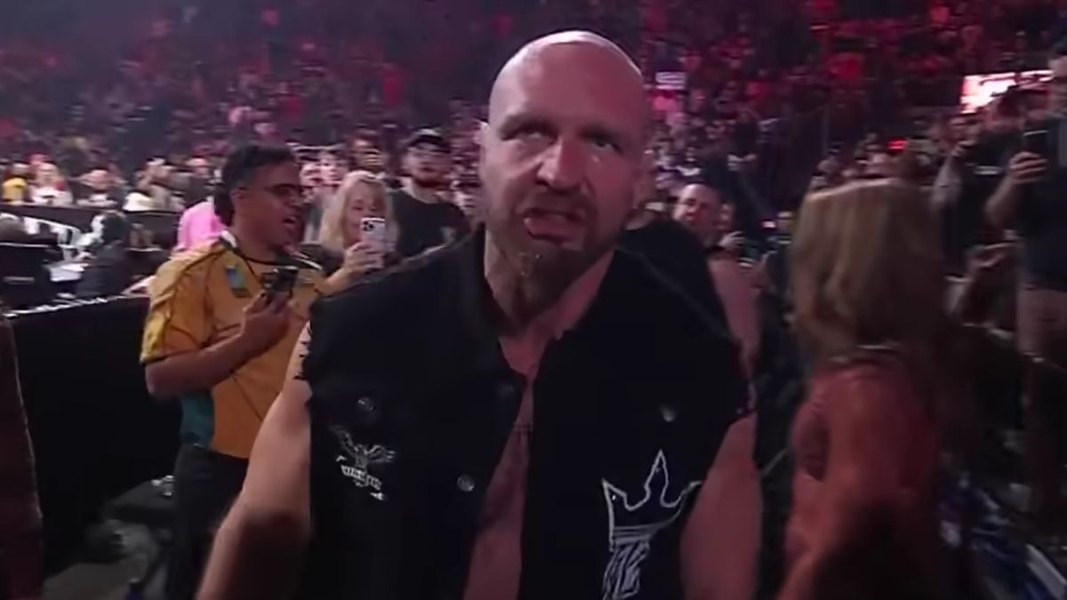 Jon Moxley is a top star in AEW (Image via AEW