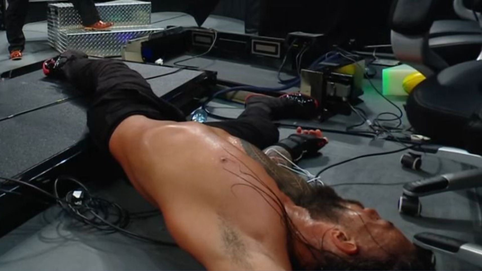 Roman Reigns Legitimately Injured at WWE Crown Jewel; Doctors Worried
