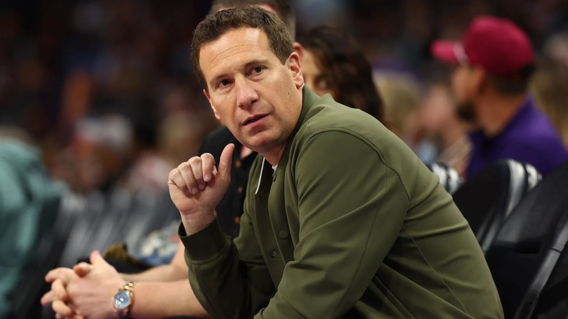 NBA fans react as Mat Ishbia takes offense over Bill Simmons