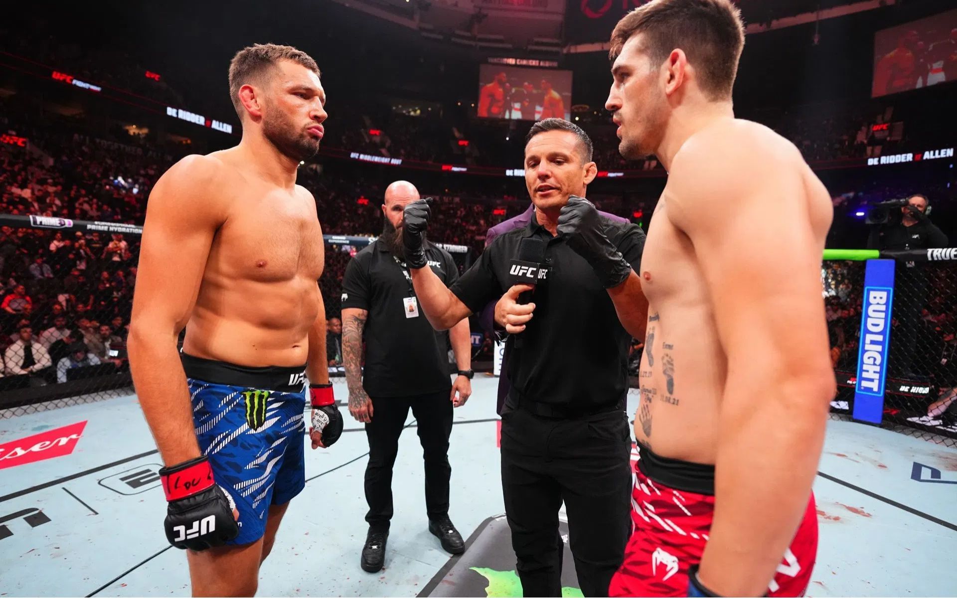  Brendan Allen (right) defeats Reinier de Ridder (left) at UFC Vancouver. [Image courtesy: Getty]