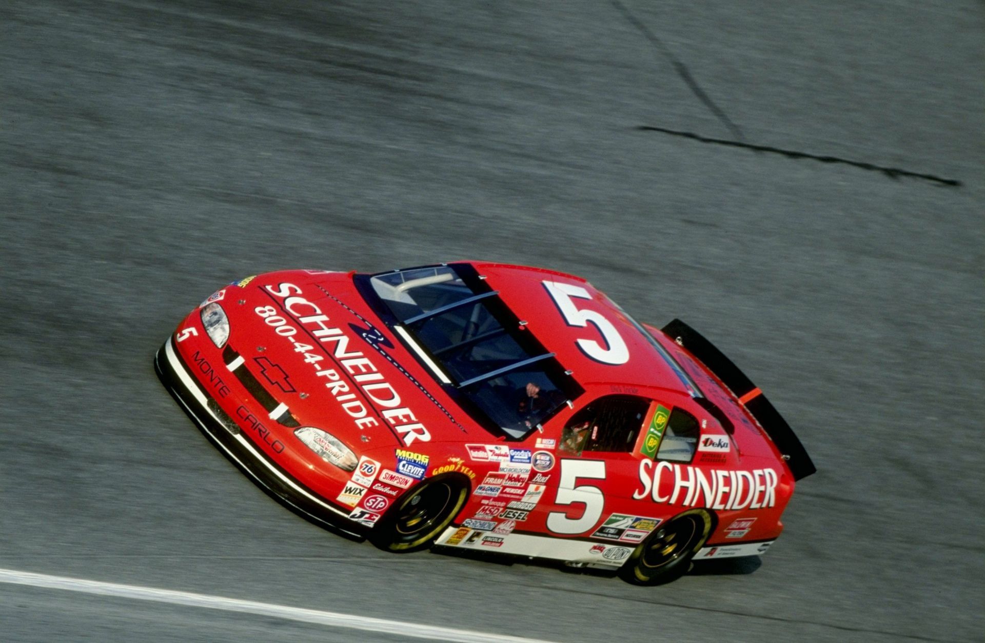 Dick Trickle (5) during the 1998 Daytona 500 Speedweek. Source: Getty