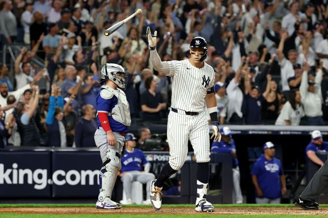 "Blue Jays woke up the beast" - Fans erupt as Aaron Judge silences critics with 3-run homer to keep Yankees alive in ALDS Game 3