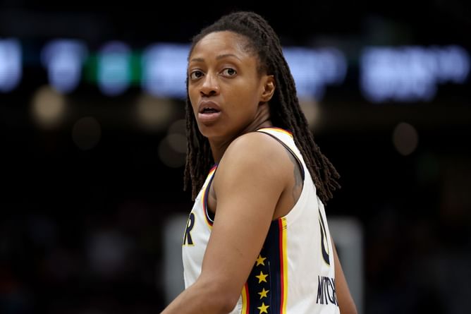 "You played until the wheels came off" - Stephanie White, Caitlin Clark & others beam with pride as Kelsey Mitchell earns her first All-WNBA Team spot