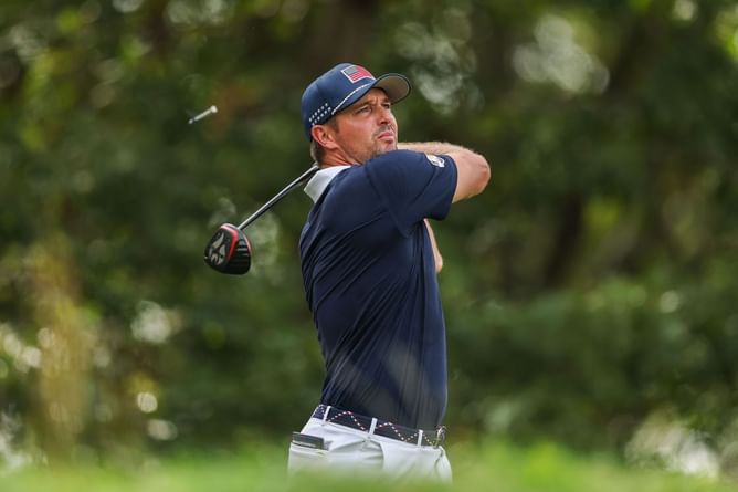 Bryson DeChambeau makes 'craziest Break 50' hole with $240M-worth NBA star in competition