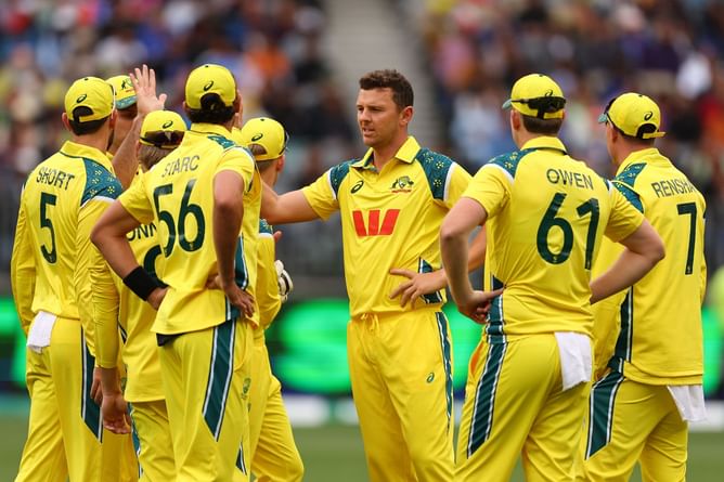 "Bowlers are aiming to be away from him" - Zaheer Khan analyzes star batter's dismissal in IND vs AUS 2025 1st ODI