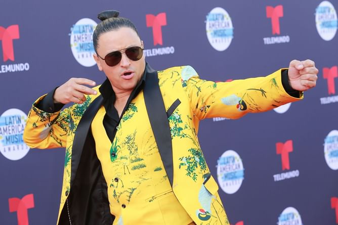 When did Elvis Crespo debut? Career, age, and more explored as artists get awarded Billboard Hall of Fame 2025