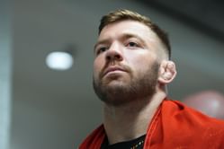 Dricus du Plessis has the perfect reaction as Merab Dvalishvili attempts to create history at UFC 323