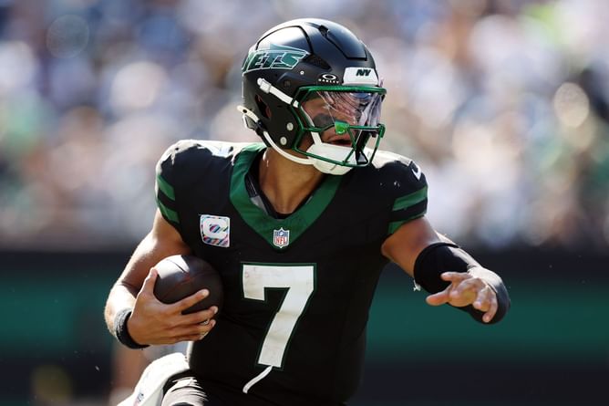 Justin Fields trade rumors: NFL insider claims QB could ask for "change of scenery" after Jets owner Woody Johnson's 'brutal' comments