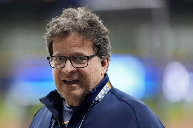 "Tired of this BS excuse" - Fans fume as $1.9B worth Brewers owner Mark Attanasio allegedly invests in Malibu home over team spending