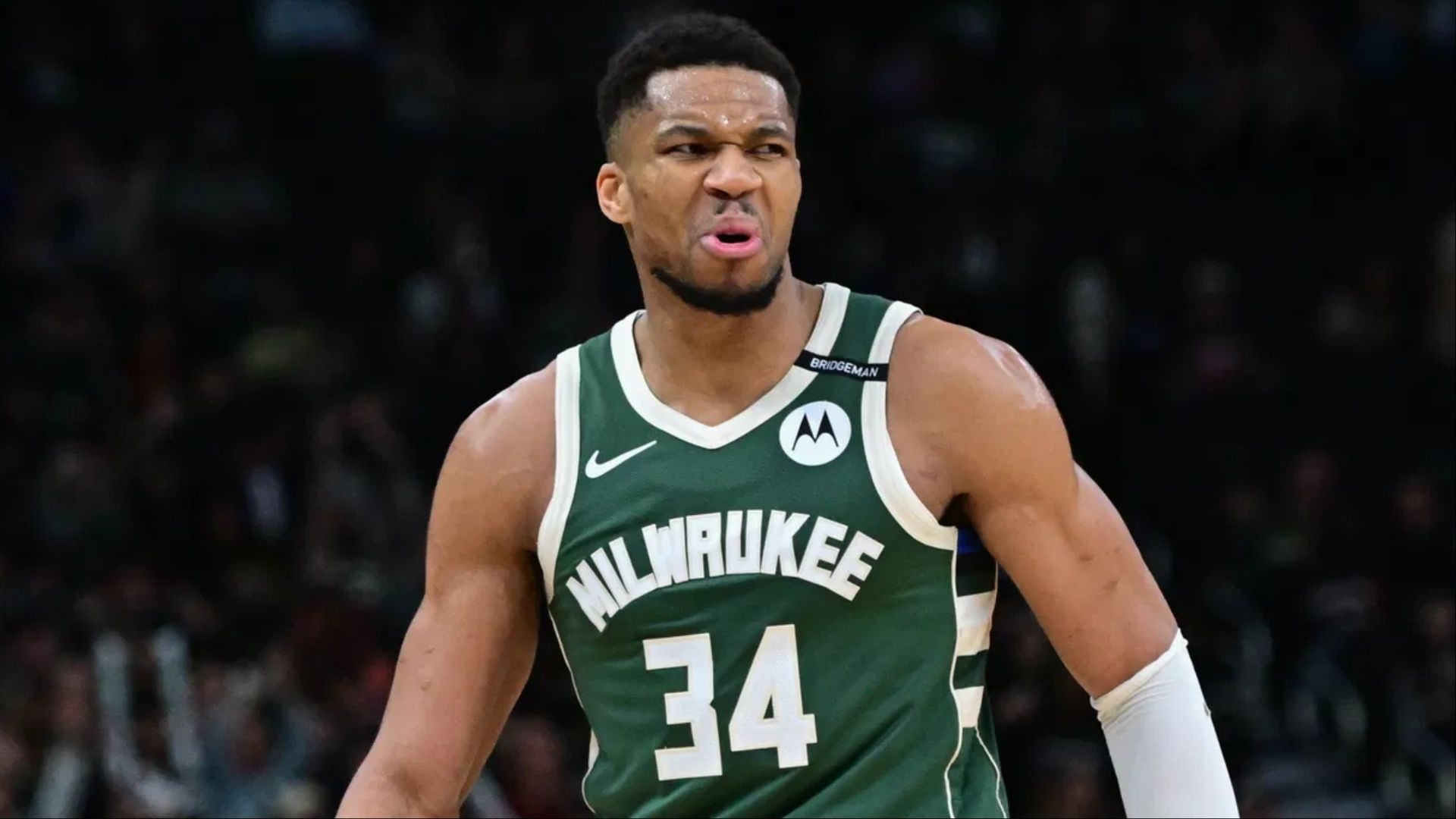 Whispers around Giannis Antetokounmpo heat up as $3,850,000,000 WC team viewed as realistic contender. (Photo: IMAGN)