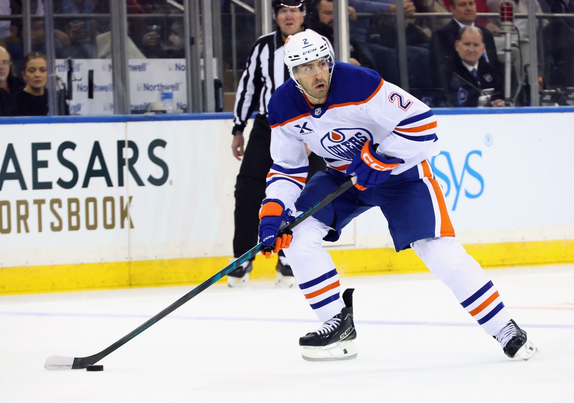 Seasoned columnist ridicules Evan Bouchard after Oilers D-man's turnover proves costly vs. Isles
