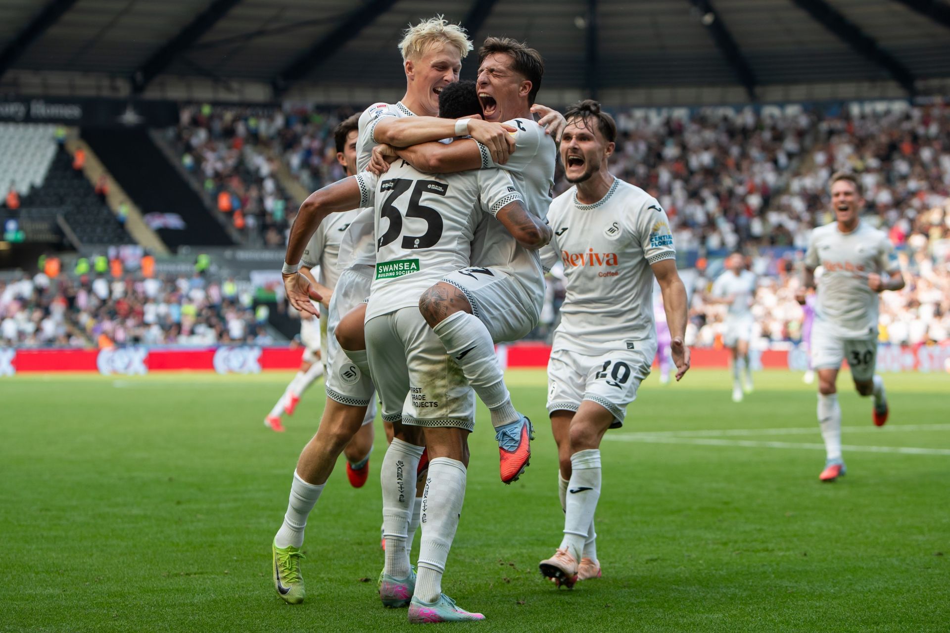 Swansea City v Sheffield United - Sky Bet Championship - Source: Getty