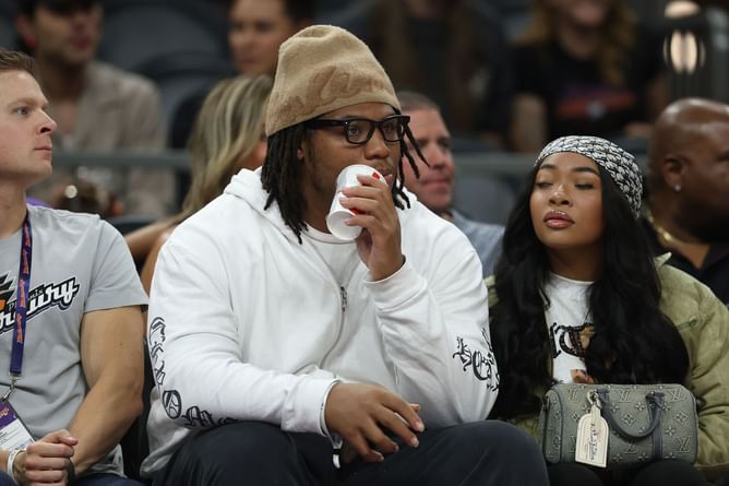 Walter Nolen’s GF Tyler Nelson lovingly calls Arizona DE her “chaperon” as she turns heads in all-black cut-out dress [PHOTO]