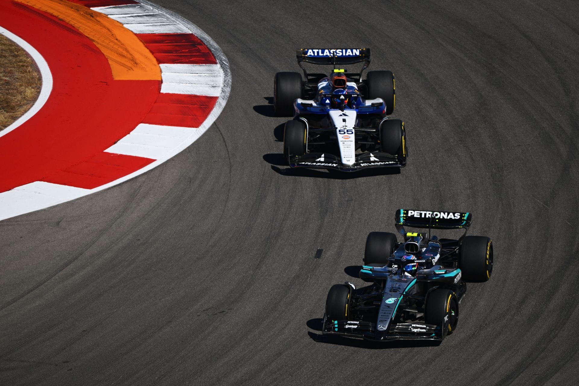 Carlos Sainz and Kimi Antonelli during the US Grand Prix - Source: Getty