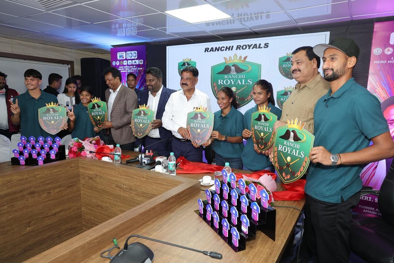 Ranchi Royals unveiling their logo at the HIL press conference - Source: Hockey India