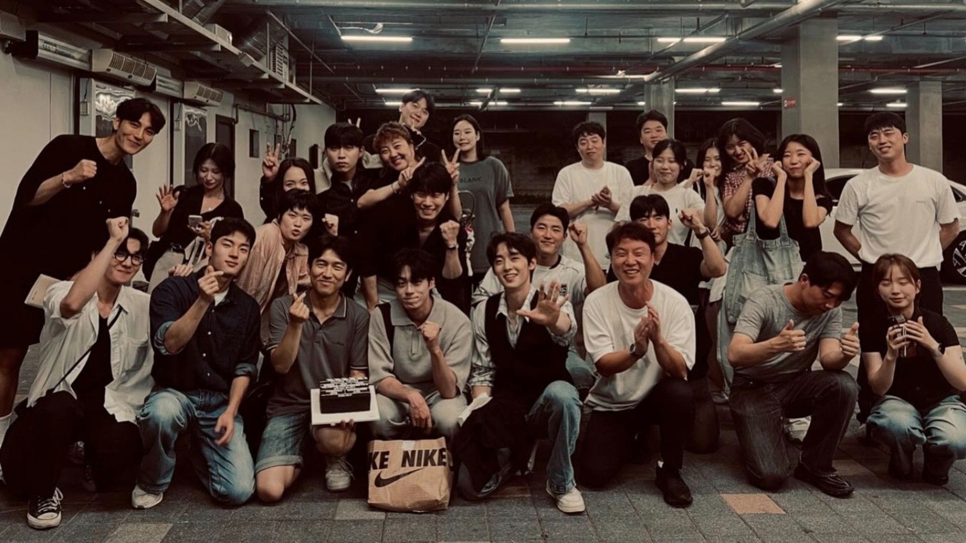 Team of Killing House (Image via Instagram/@dlwjdgho)