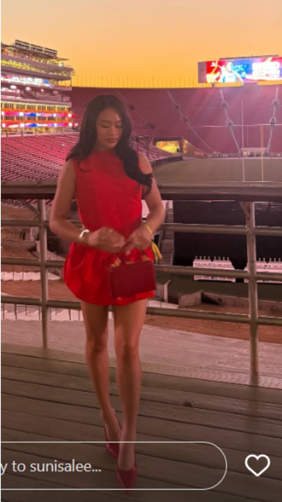 Screenshot of outfit (IG/@sunisalee)